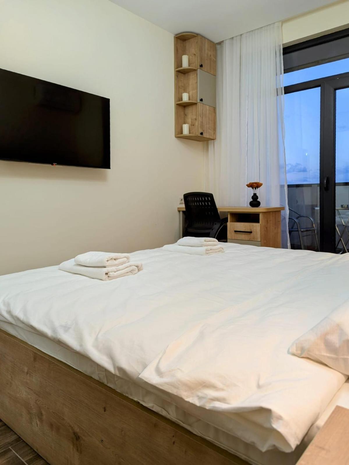 Intourist Residence Premium Studio บาทูมิ ภายนอก รูปภาพ